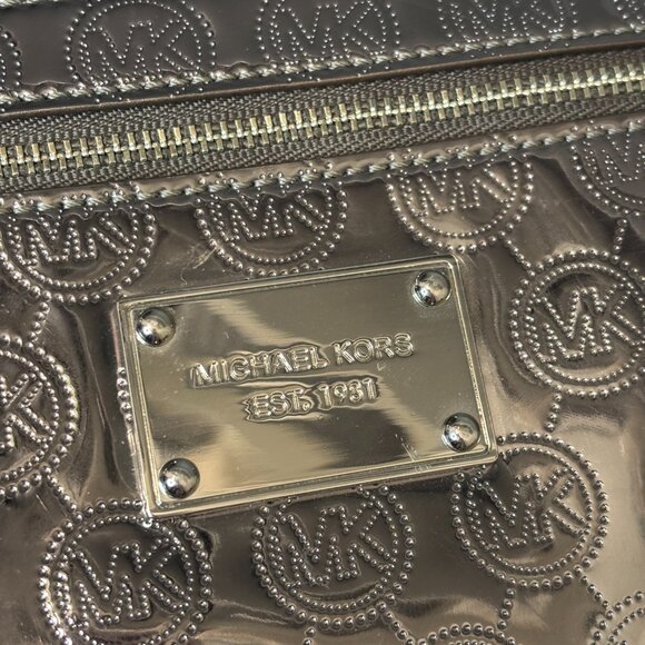 Michael Kors Metallic Silver Wristlet Clutch Purse - Picture 2 of 7